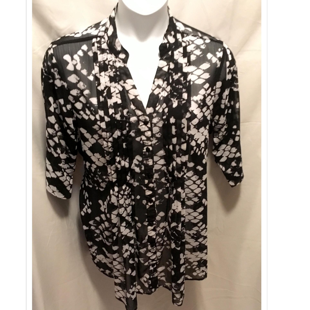 Size 1X New Directions Top Sheer Pretty
